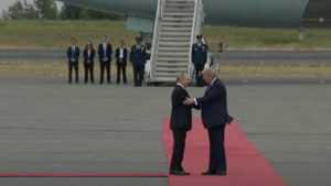 Trump aiming for ceasefire, world awaiting news from Putin summit
