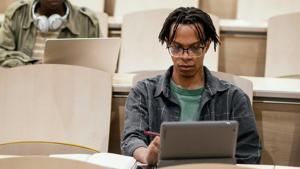 WATCH: Report says national student debt is over $1.6 trillion