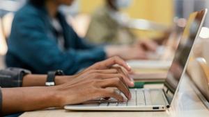 Report says Pennsylvanians face highest costs for colleges