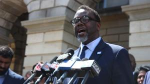 Chicago mayor refuses to sign or veto budget at 'not a campaign event'