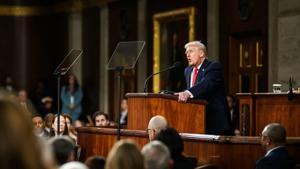 Illinois Democrats dispute Trump statements during State of the Union