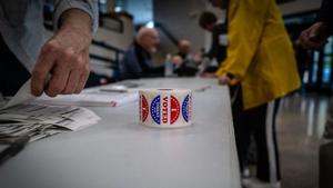 Candidates clamor for Carter's open seat