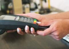 Illinois Quick Hits: Feds put card swipe fees prohibition on hold