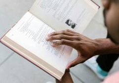 IL dyslexia screening takes effect Jan. 1, drawing reading instruction debate