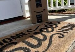 Lawsuit: Amazon prefers Trump favoritism to customer refunds