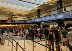 Govt shutdown crippling U.S. airports; thousands of flights delayed, cancelled