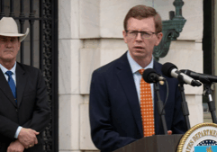 Congressional Perks: Congress spends on pricey airfare, lodging and private jets