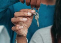 Illinois quick hits: $20 million for Alton housing project; alleged migrant assaults reported