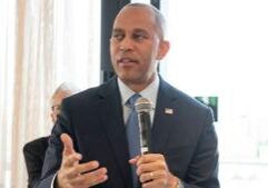 Jeffries could face far-left Democratic primary challenge